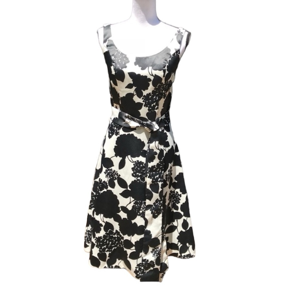 White House Black Market Floral Fit & Flare Dress